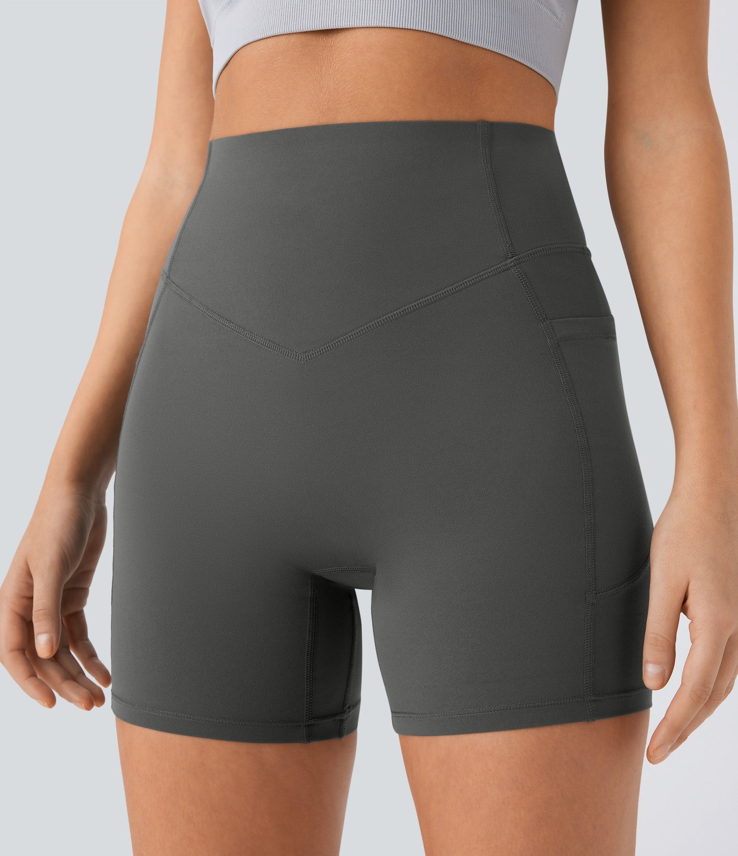 High Waisted Scrunch Butt Lifting Tummy Control Side Pocket Shaping Workout Biker Shorts 5''