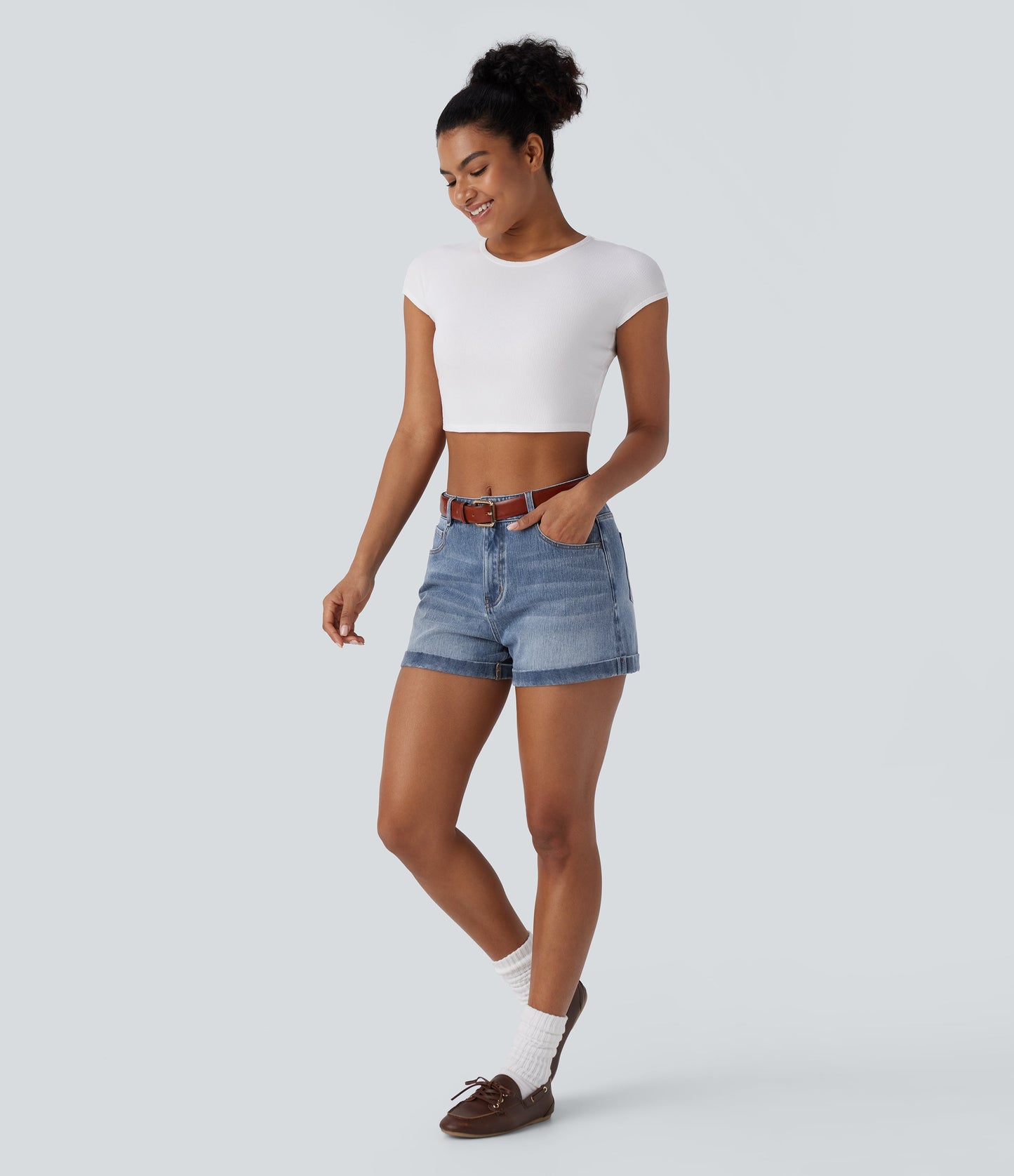 Mid Rise Zipper Pockets Denim Casual Shorts 3''